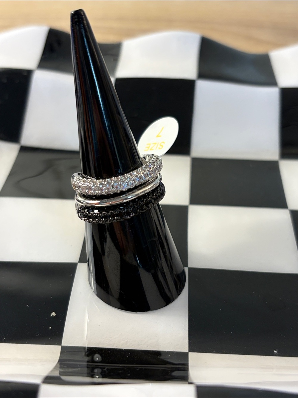 Bomb party ring - lines between longing - onyx - Size 7